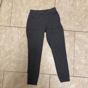 Athleta girl powervita jogger s/7 grey